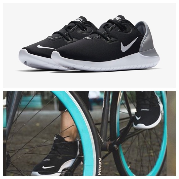 Nike Shoes - NIKE AUTHENTIC size 7y or women’s sz 8.5 New